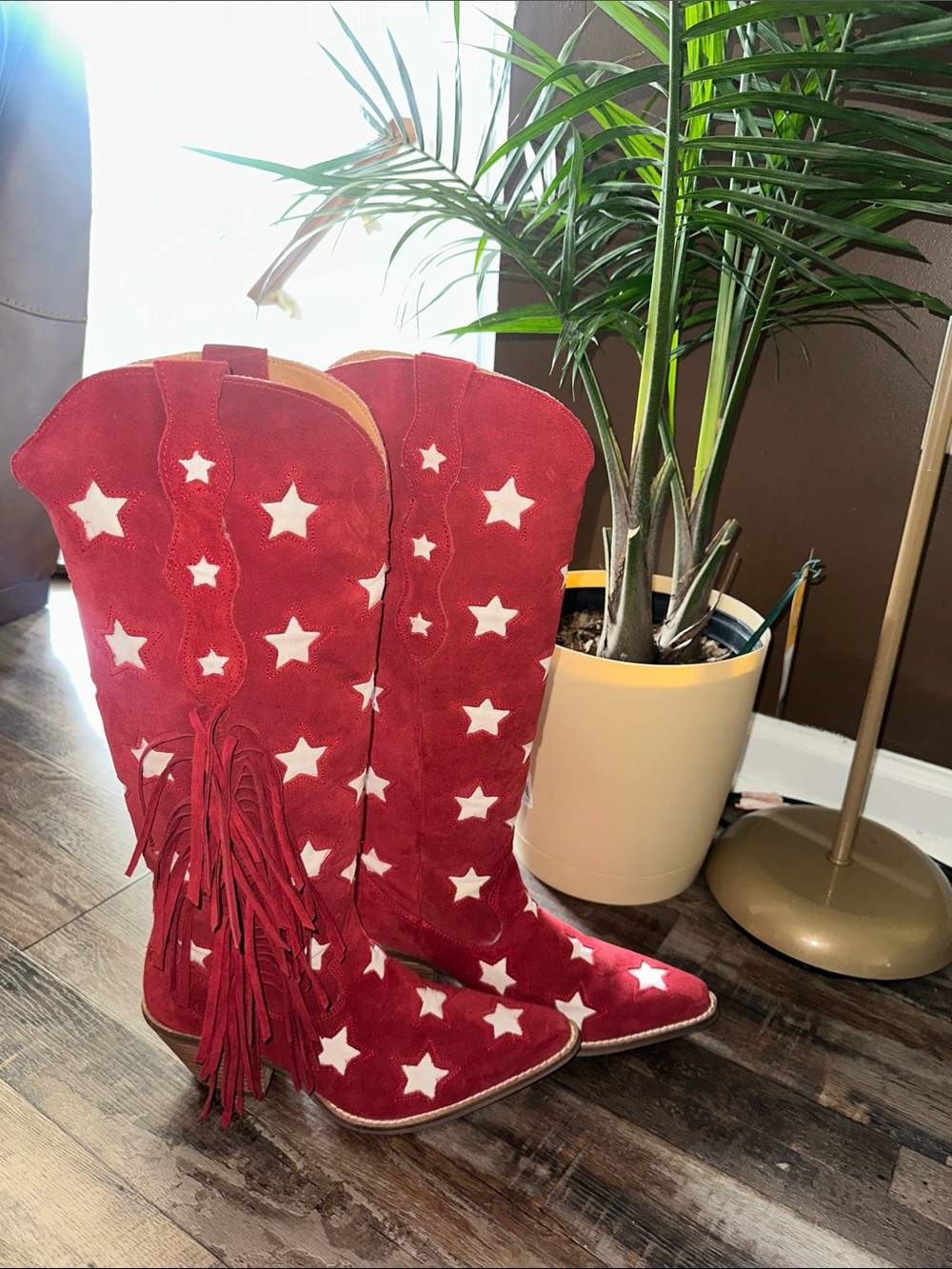 Red Suede Over-the-Knee Star Embroidered Boots with Fringe - Picture 4 of 8